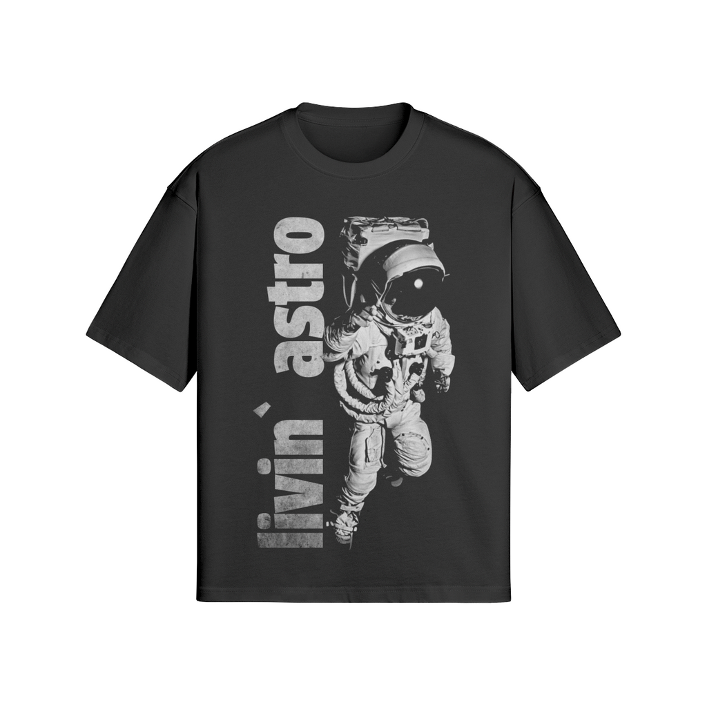 Oversized Streetwear T-Shirt „livin' Astro“ – Astronaut Space Print Unisex - Beatwear 71