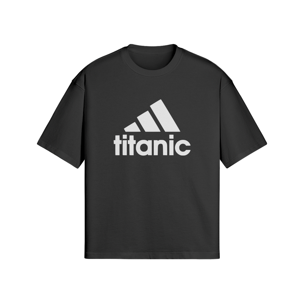 Oversized Streetwear T-Shirt „Titanic“ – Parody Logo Print Unisex - Beatwear 71
