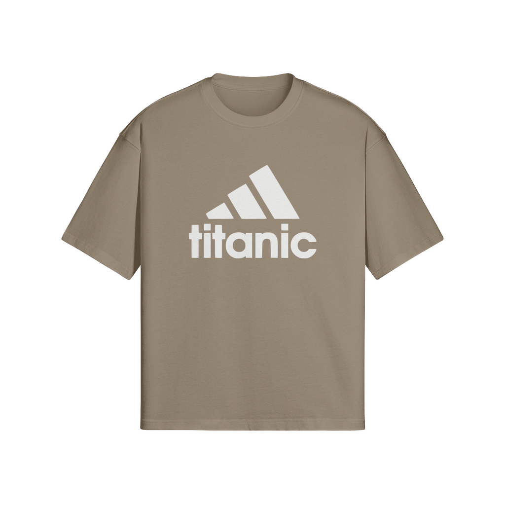 Oversized Streetwear T-Shirt „Titanic“ – Parody Logo Print Unisex - Beatwear 71